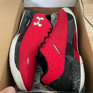 Curry 1 low - new - Red